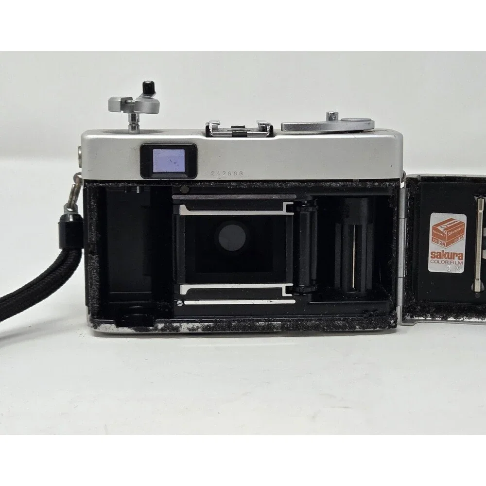 Konica C35 Automatic 35mm Film Camera Hexanon 38mm f/2.8 Shutter Fires Japan